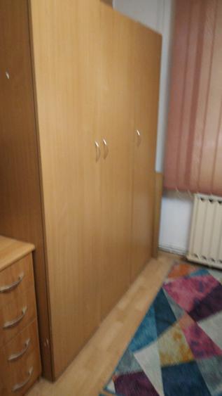 Apartament cu 4 camere decomandat în Crângași