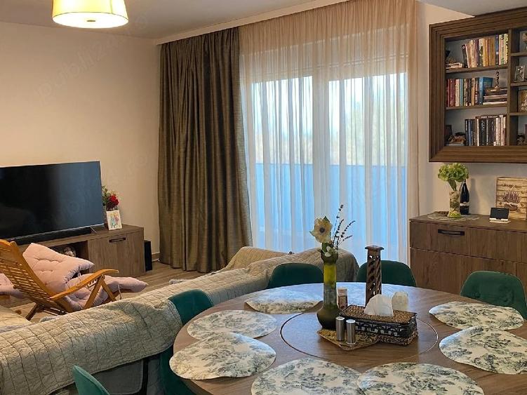 Apartament cu 3 camere decomandat în Nord