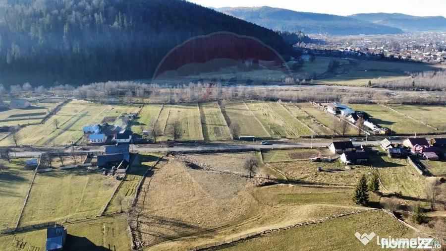 Teren de 5282 mp, în Vatra Moldoviței