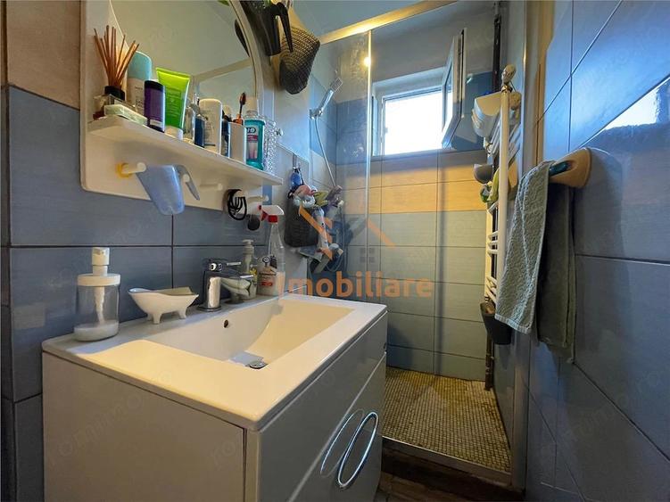 Apartament cu 3 camere semidecomandat în Calea Aradului
