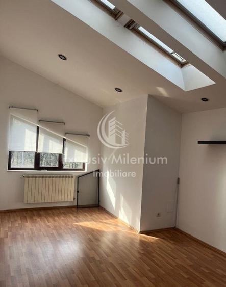 Casă individuală cu 7 camere cu Canalizare în Floreasca
