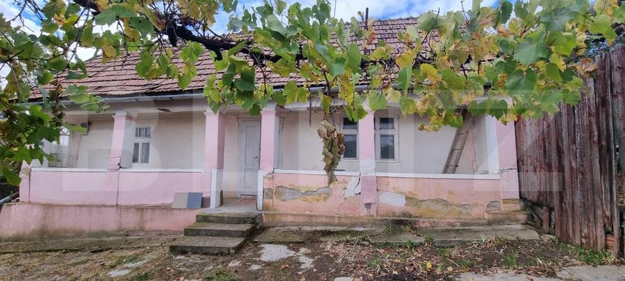 Casă individuală cu 3 camere cu Canalizare în Boian