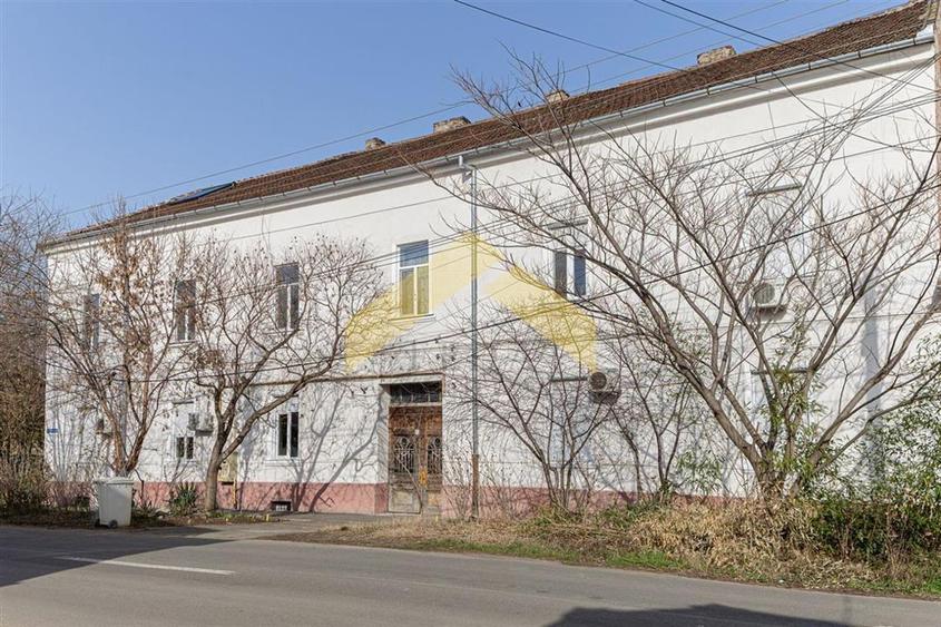 Casă cu 36 camere cu Canalizare în Grădiște