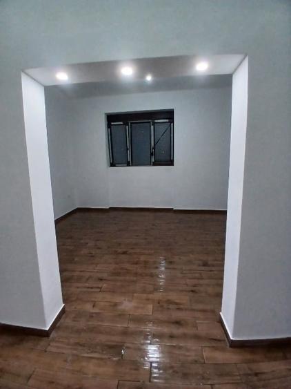 Apartament cu 3 camere semidecomandat în Ultracentral