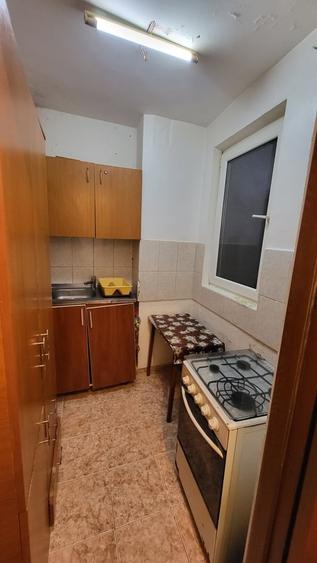 Apartament cu 2 camere decomandat în Valea Ialomiței