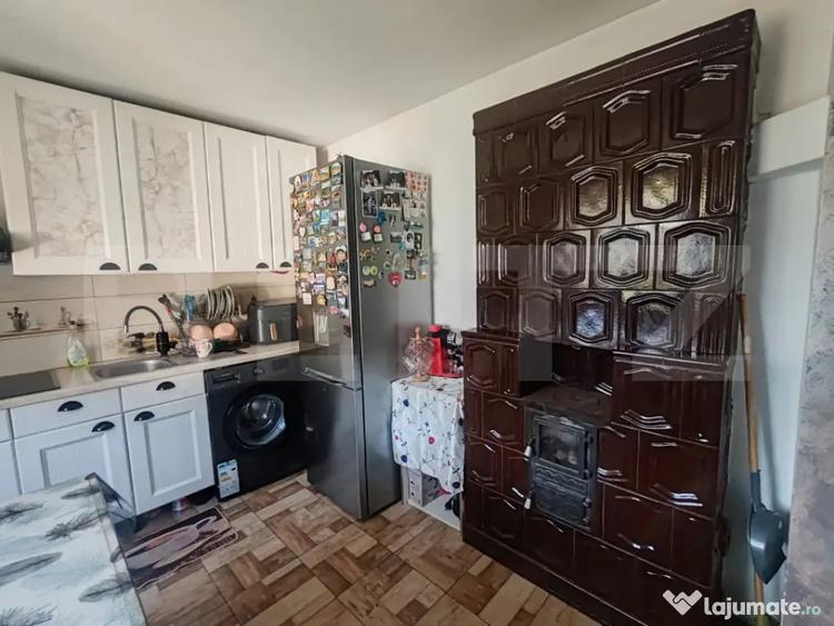Casă cu 5 camere cu Teren 1100 Mp în Central