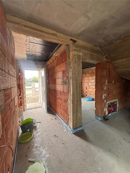 DUPLEX PREMIUM DESPARTIT PRIN GARAJ. MOSNITA NOUA. 4 CAMERE - 8