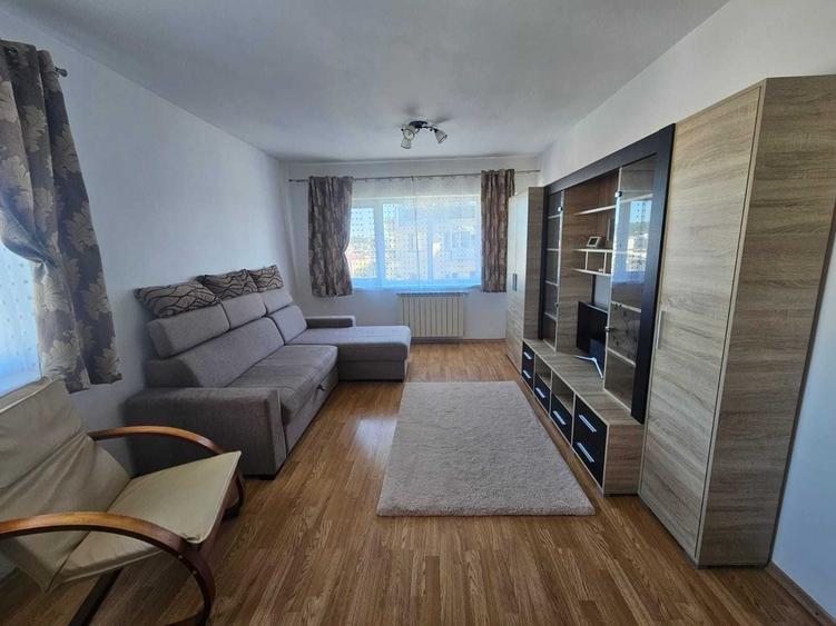 Apartament cu 2 camere decomandat în Canta