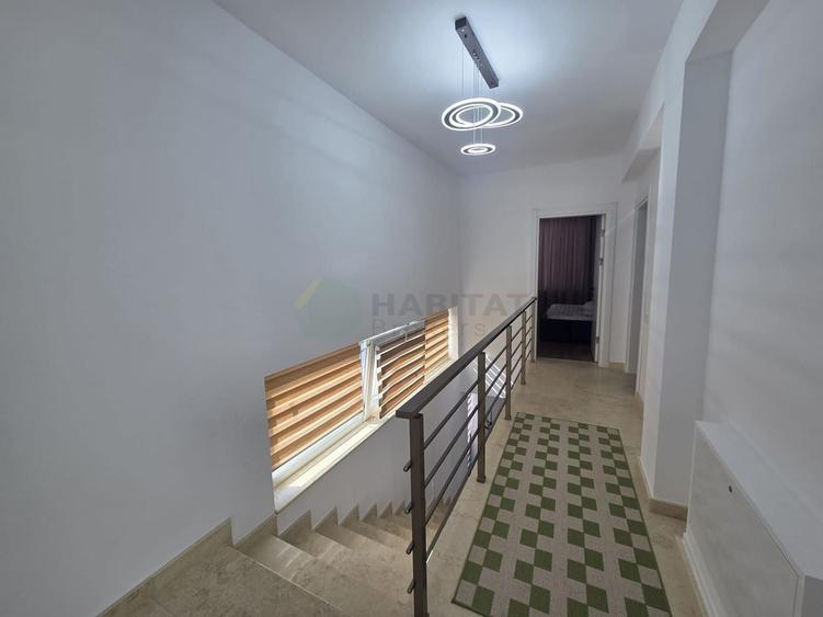 Casă individuală cu 4 camere cu Canalizare în Tunari