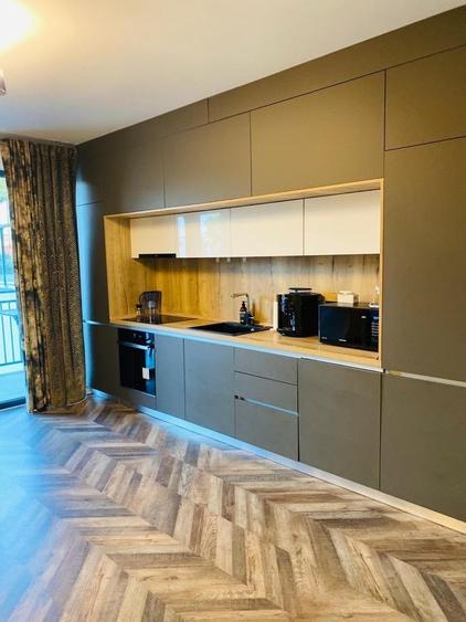 Apartament cu 3 camere decomandat în Calea Dumbrăvii