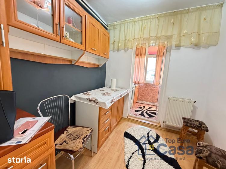 Apartament cu 2 camere decomandat în Central