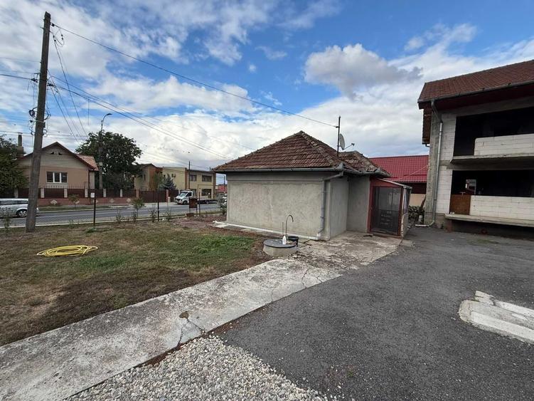 Casă cu 4 camere în Apahida