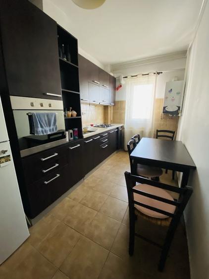 Apartament 2 camere decomandate zona semicentrala - 2