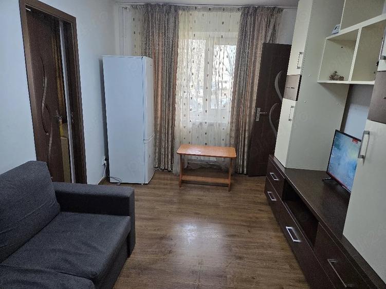 Apartament cu 2 camere semidecomandat în Micro 14