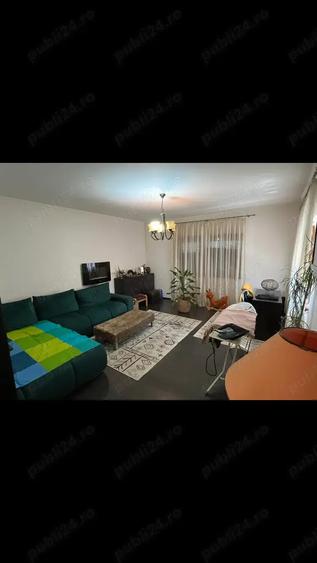 Casă cu 6 camere cu Teren 300 Mp în Central