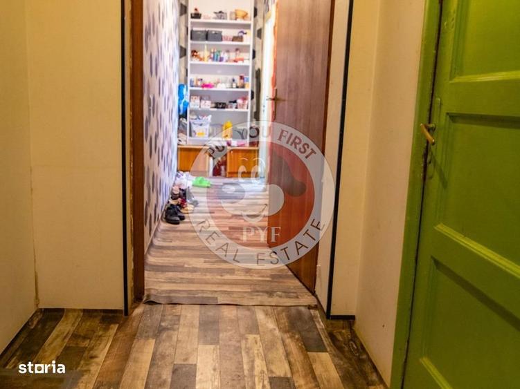 Apartament cu 7 camere semidecomandat în Romană