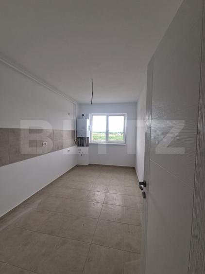 Apartament cu 3 camere decomandat în Sânpetru