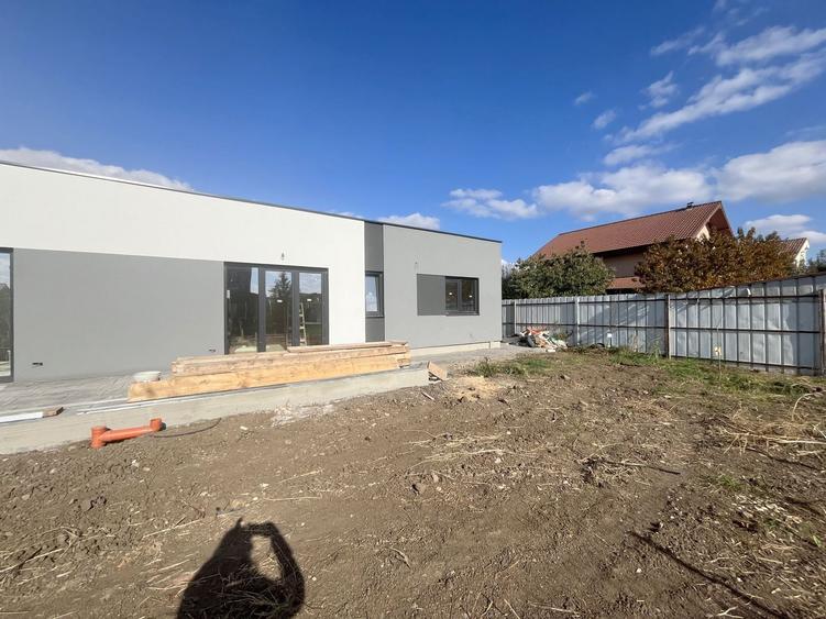 Duplex cu 3 camere cu Canalizare în Dumbrăvița
