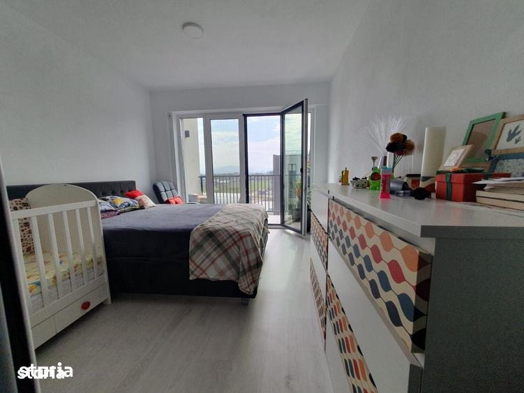 Apartament cu 3 camere în Tractorul
