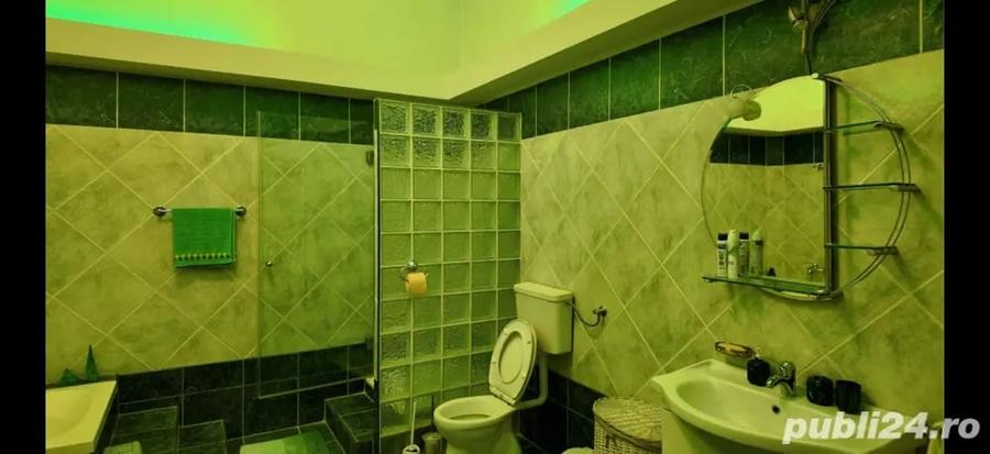 Apartament cu 4 camere decomandat în Podgoria