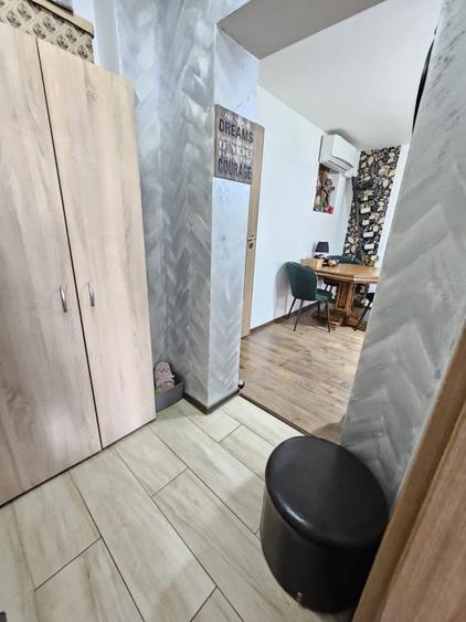 Apartament cu 3 camere decomandat, mobilat în Cetate
