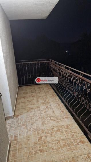 Apartament cu 3 camere în Cetate