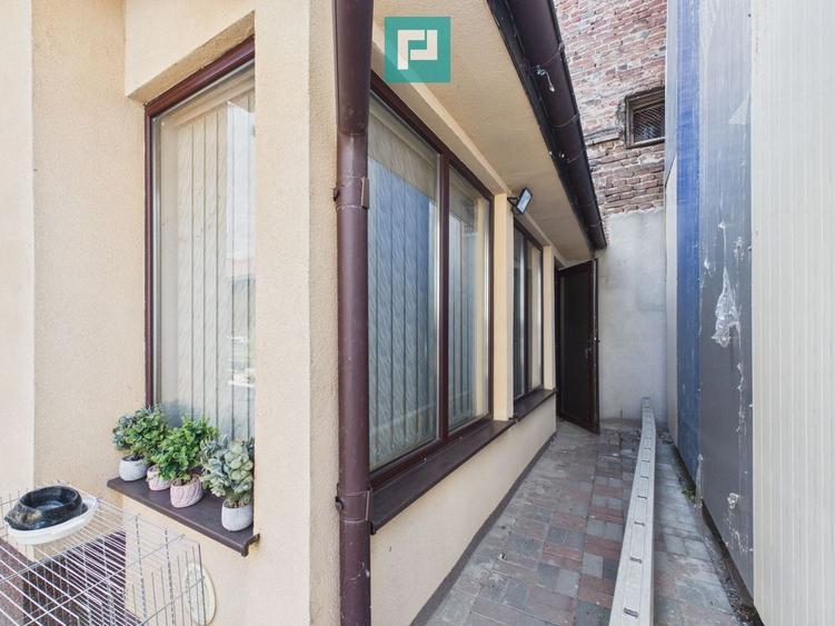 Apartament spațios cu 3 camere, zona centrală - 23