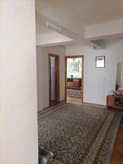 Casă cu 6 camere cu Teren 321 Mp în Central