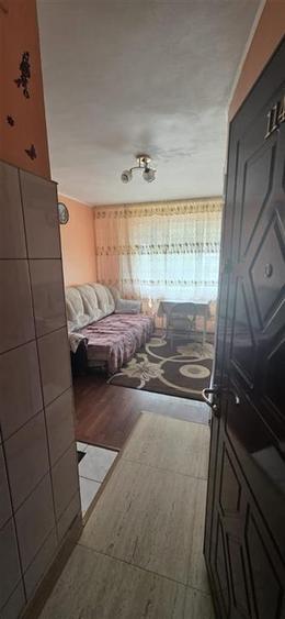 Garsonieră decomandată, mobilată în Bularga