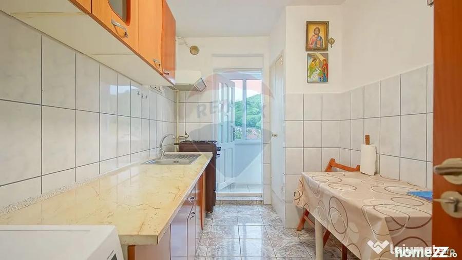 Apartament cu 2 camere semidecomandat în Est