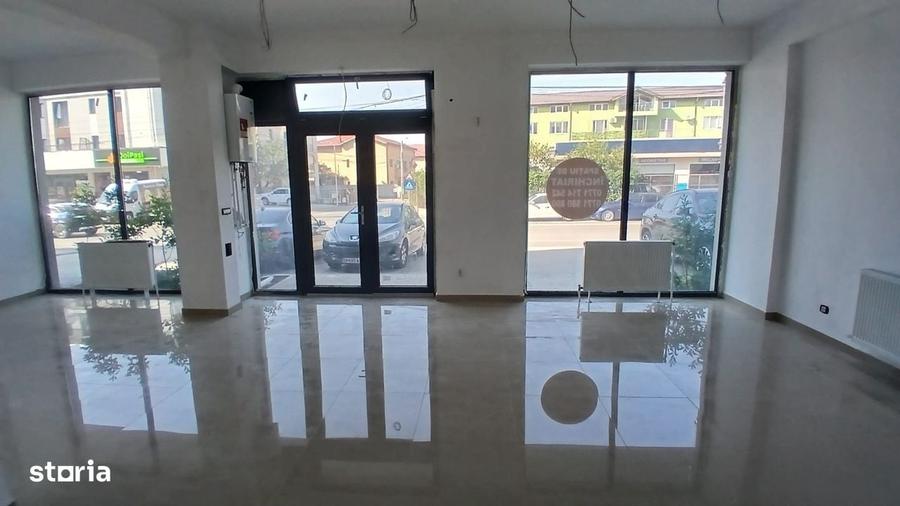 Spatiu comercial de inchiriat 52 mp | Vad comercial excelent - 4