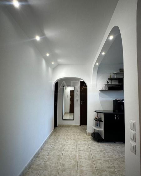 Apartament cu 2 camere decomandat, mobilat în Zorilor