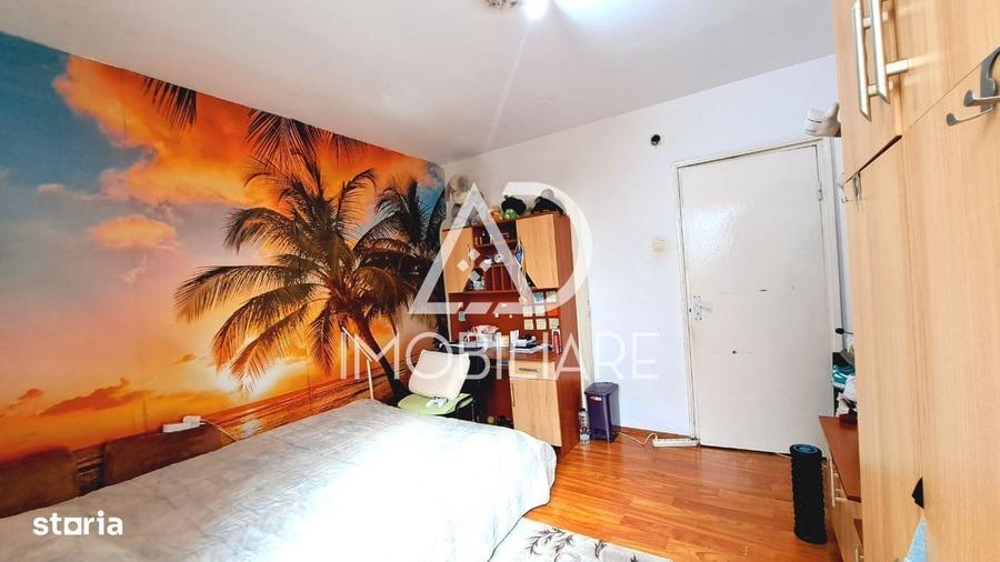 Apartament cu 3 camere semidecomandat în Central