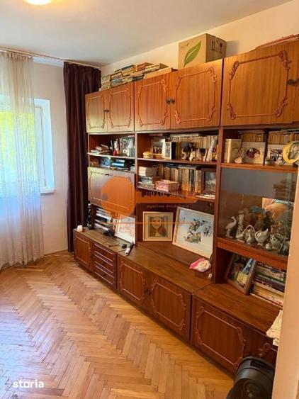 Apartament cu 4 camere decomandat, mobilat în Crângași