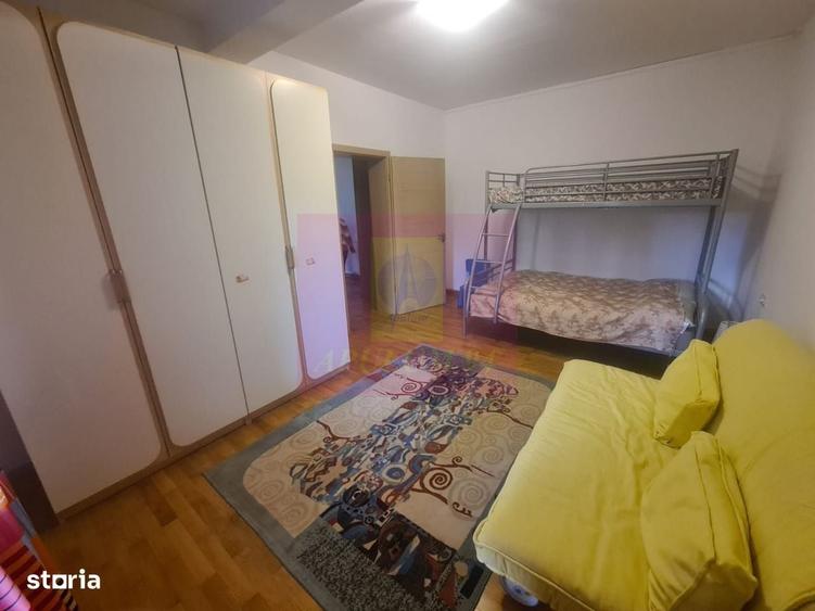 Casă cu 4 camere cu Teren 6600 Mp în Cornu