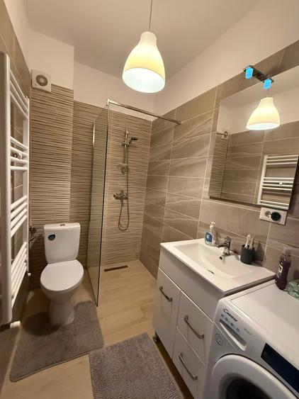 Apartament cu 2 camere semidecomandat în Berceni