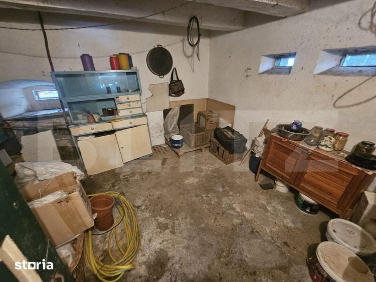 Casă cu 6 camere cu Teren 1850 Mp în Dumitra