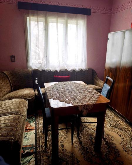 Casă cu 3 camere în Central