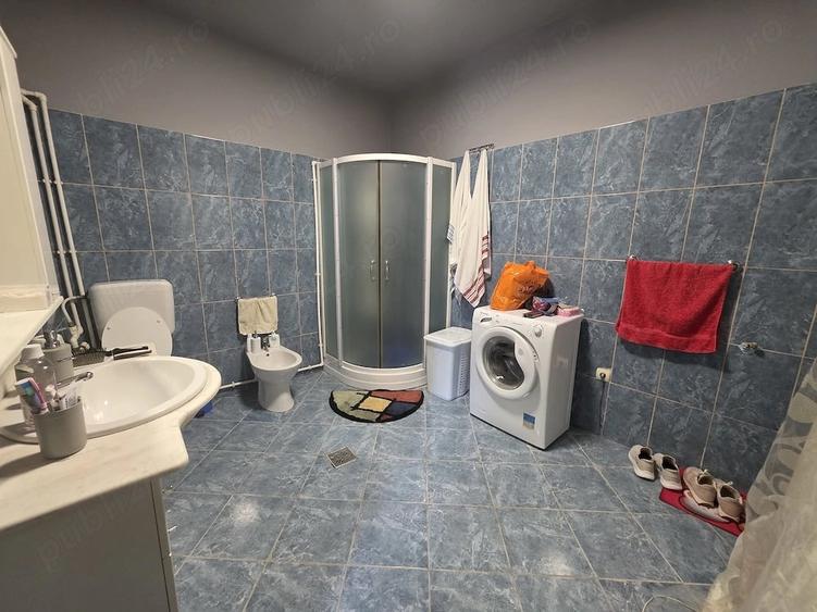 Casă cu 4 camere cu Teren 283 Mp în Brăilița