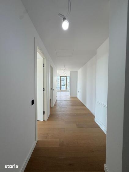 Apartament cu 4 camere decomandat în Pipera