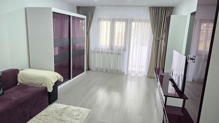 Apartament cu 2 camere decomandat în 22 Decembrie