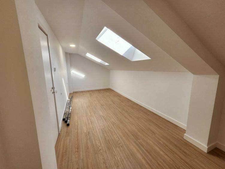 Apartament cu 2 camere semidecomandat în Dămăroaia