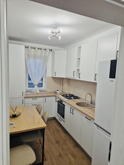Apartament cu 2 camere decomandat în Dobroești