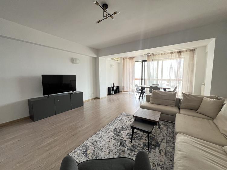 Apartament cu 3 camere în Iancu Nicolae