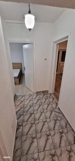 Apartament cu 3 camere decomandat în 13 Septembrie