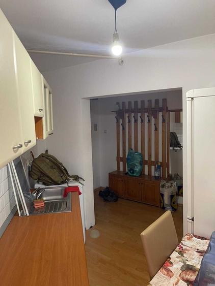 Garsonieră decomandată, mobilată în Central