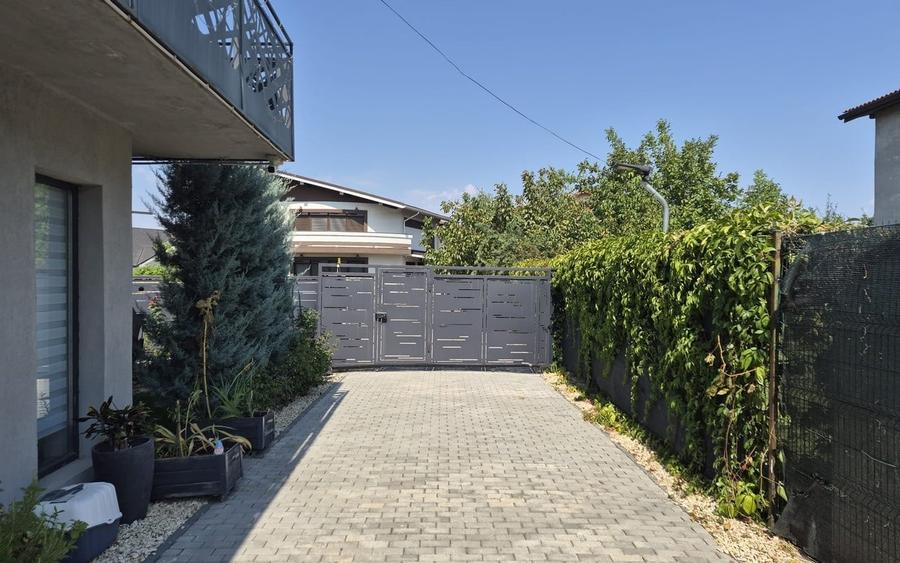 Duplex cu 4 camere cu Canalizare în Odăi