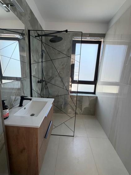 Apartament cu 2 camere decomandat în Neptun