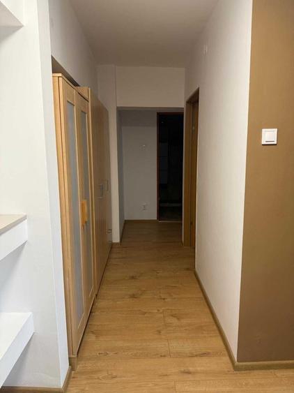 Apartament cu 3 camere decomandat în 1 Mai