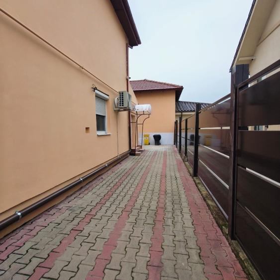 Casa  4  camere - 1